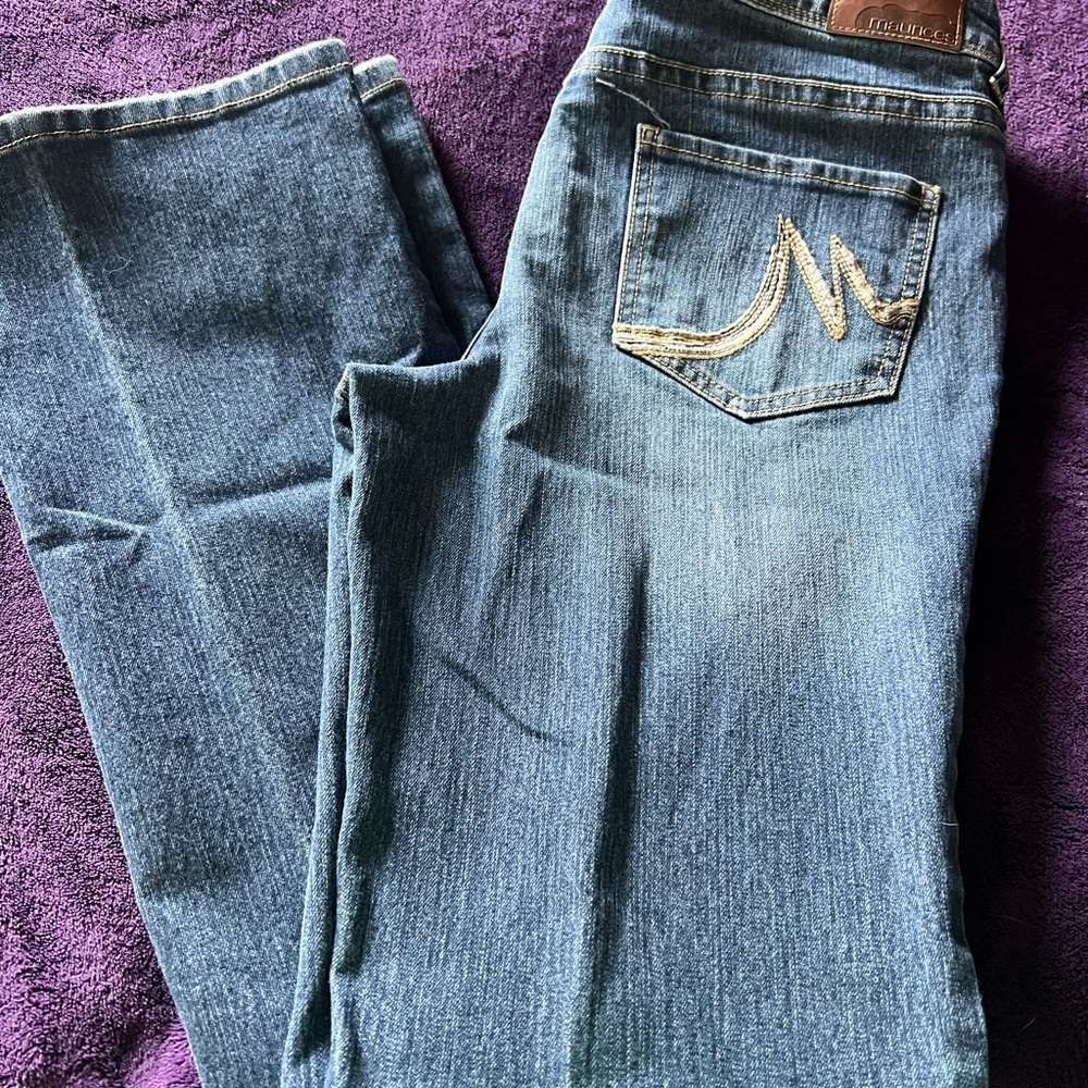 Maurice’s size 9-10 long